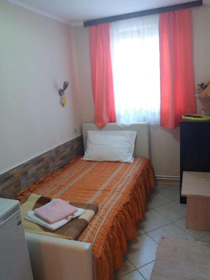 Vila Verona Sobe Palić Zewnętrze zdjęcie